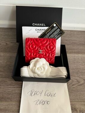 CHANEL Red Small 💞Camillia super rare 💕